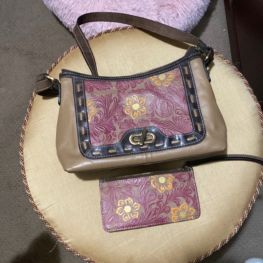 Firenze Bella shoulder and and‎ matching wallet